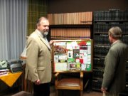 Übergabe der Collage in Öl an Hans-Helmut Decker-Voigt zu seinem 60. Geburtstag